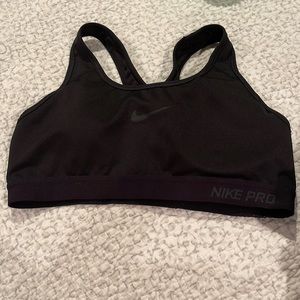 Black nike sports bra.